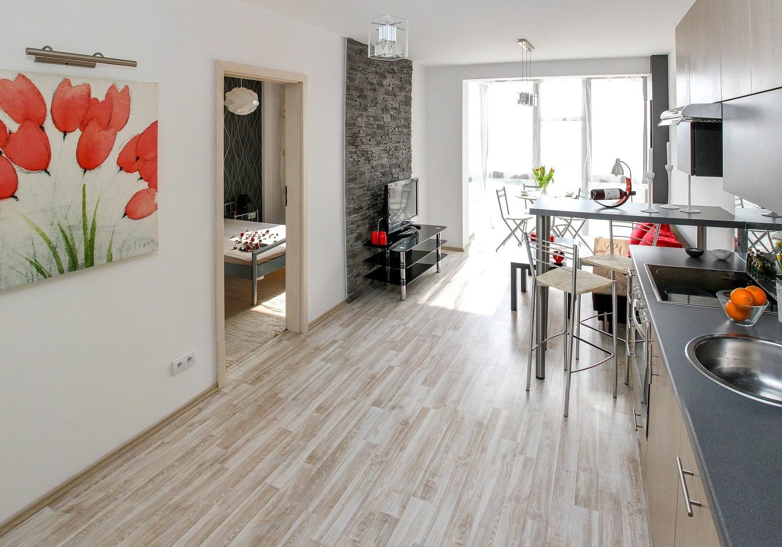 apartment-g8b59650d7_1920